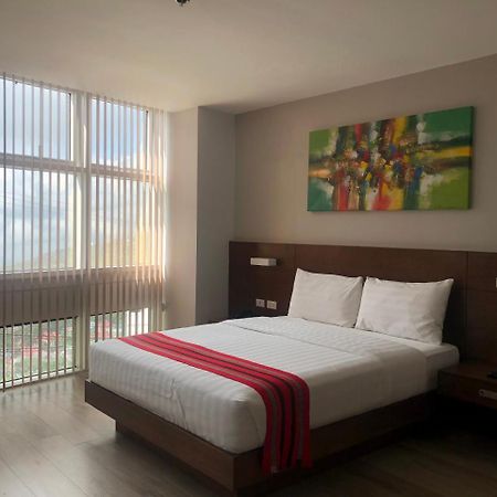 באגויו The Podium Boutique Hotel מראה חיצוני תמונה